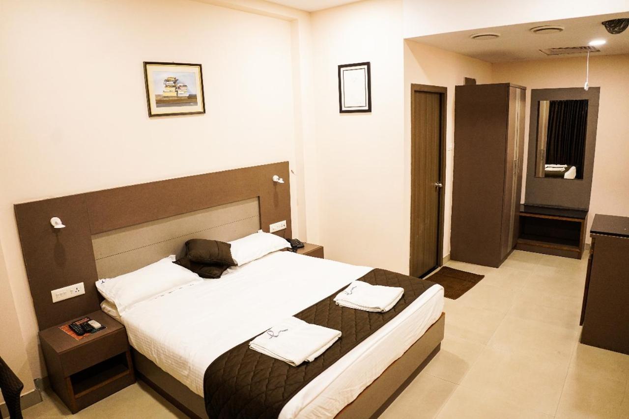 Hotel De L'Amour Port Blair Exterior foto