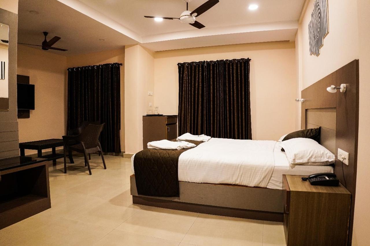 Hotel De L'Amour Port Blair Exterior foto